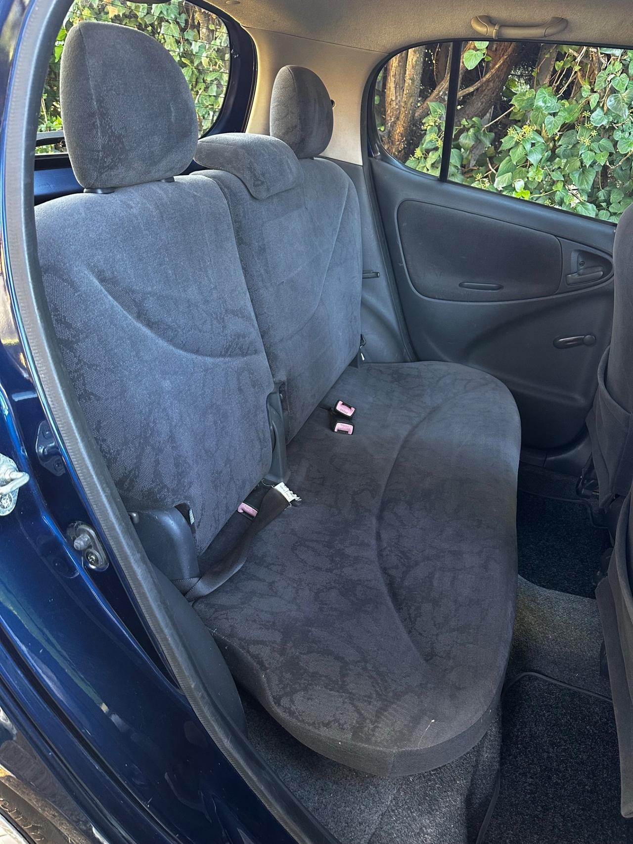 Toyota Yaris 1.0i 16V cat 3 porte Sol