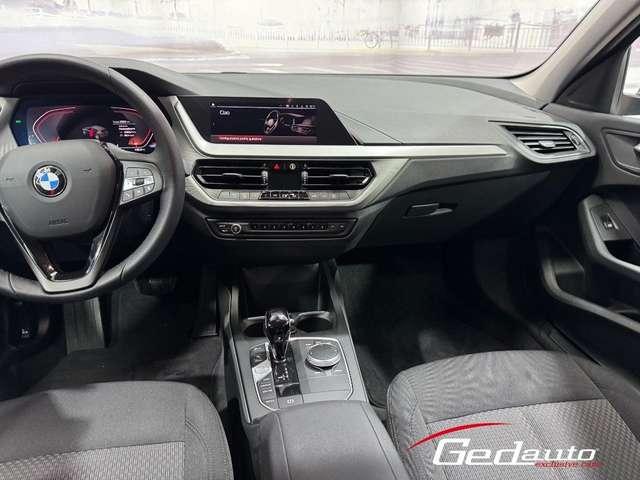 BMW 116 d 5p. AUT. Advantage FULL-LED NAVI