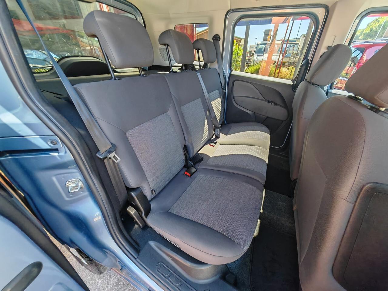 Fiat Dobló 1,6 diesel 04/2015 Cv105