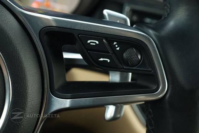 PORSCHE Macan 2.0 Sedili Riscaldabili Volante Elettrico 4x4