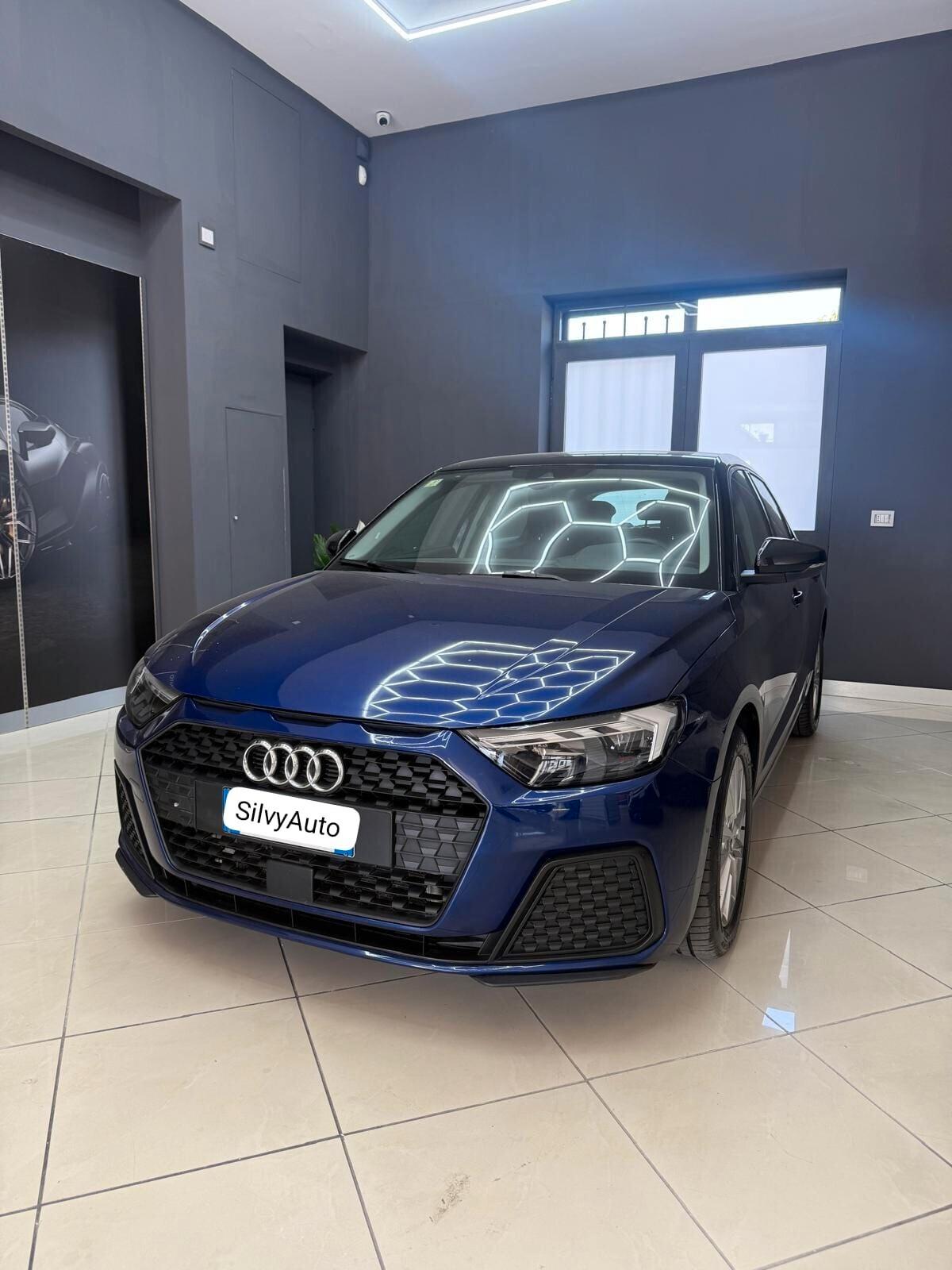 Audi A1 SPB 35 TFSI S tronic Identity Black