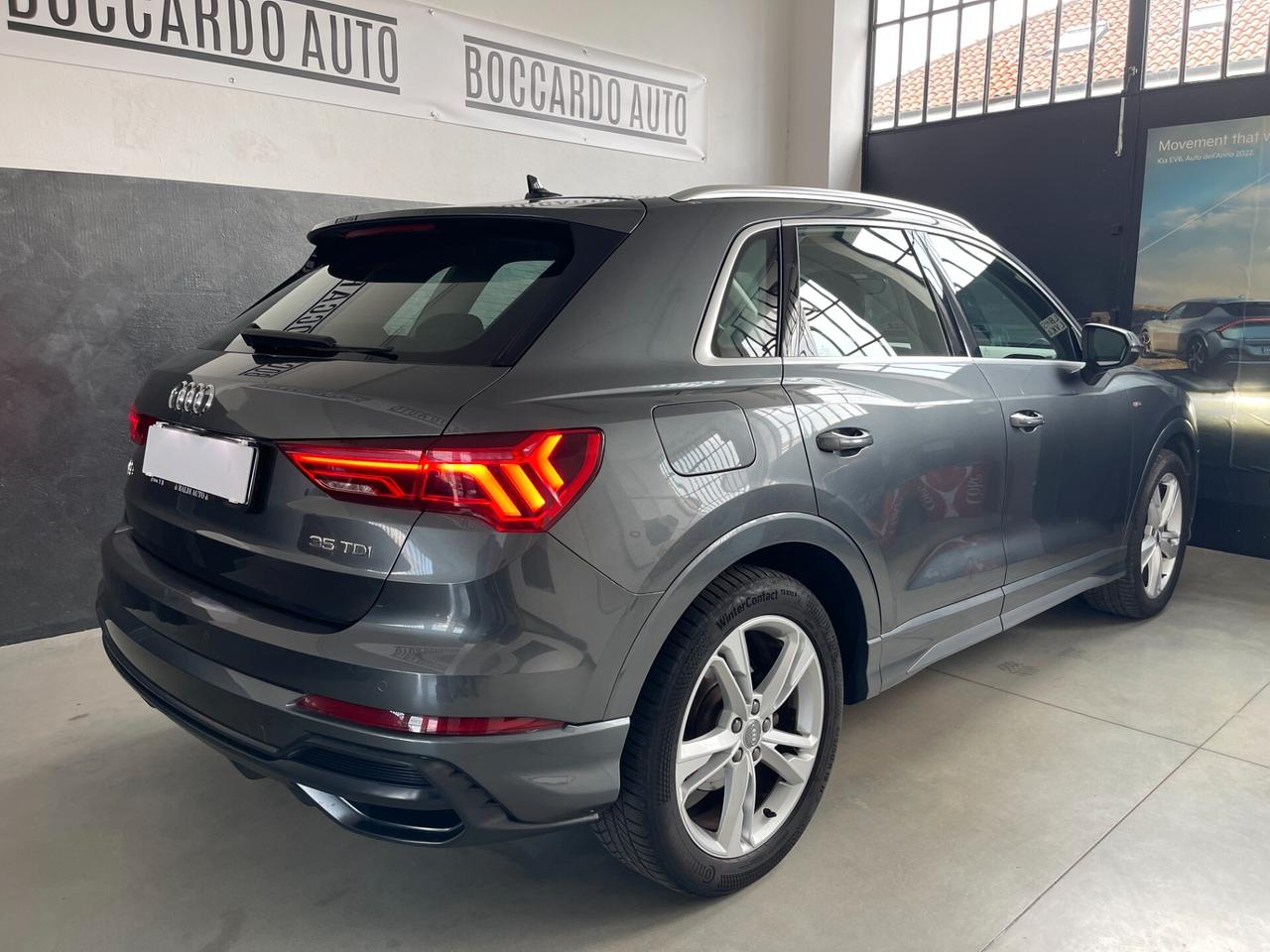 Audi Q3 2.0 TDI 150 CV S tronic line Edition
