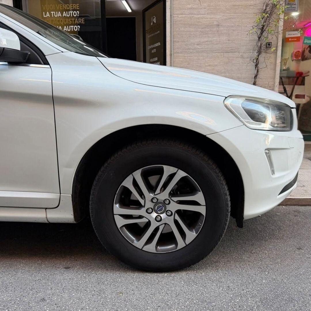 Volvo XC60 - 181CV