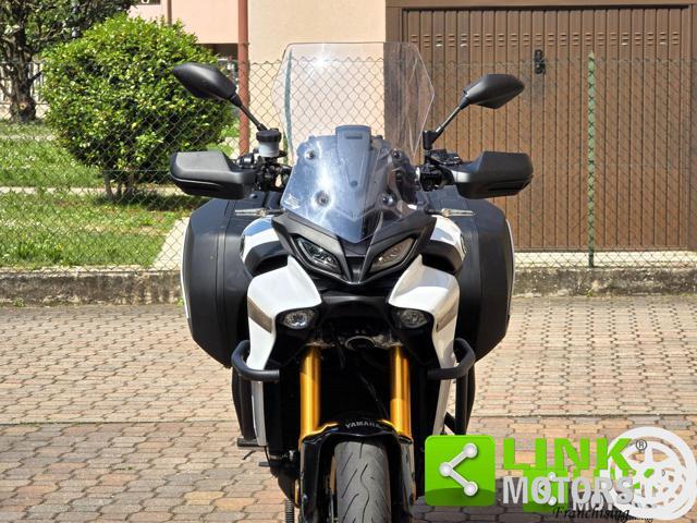 YAMAHA Tracer 9 GT Tris Quick-Shifter Tris di borse originali.