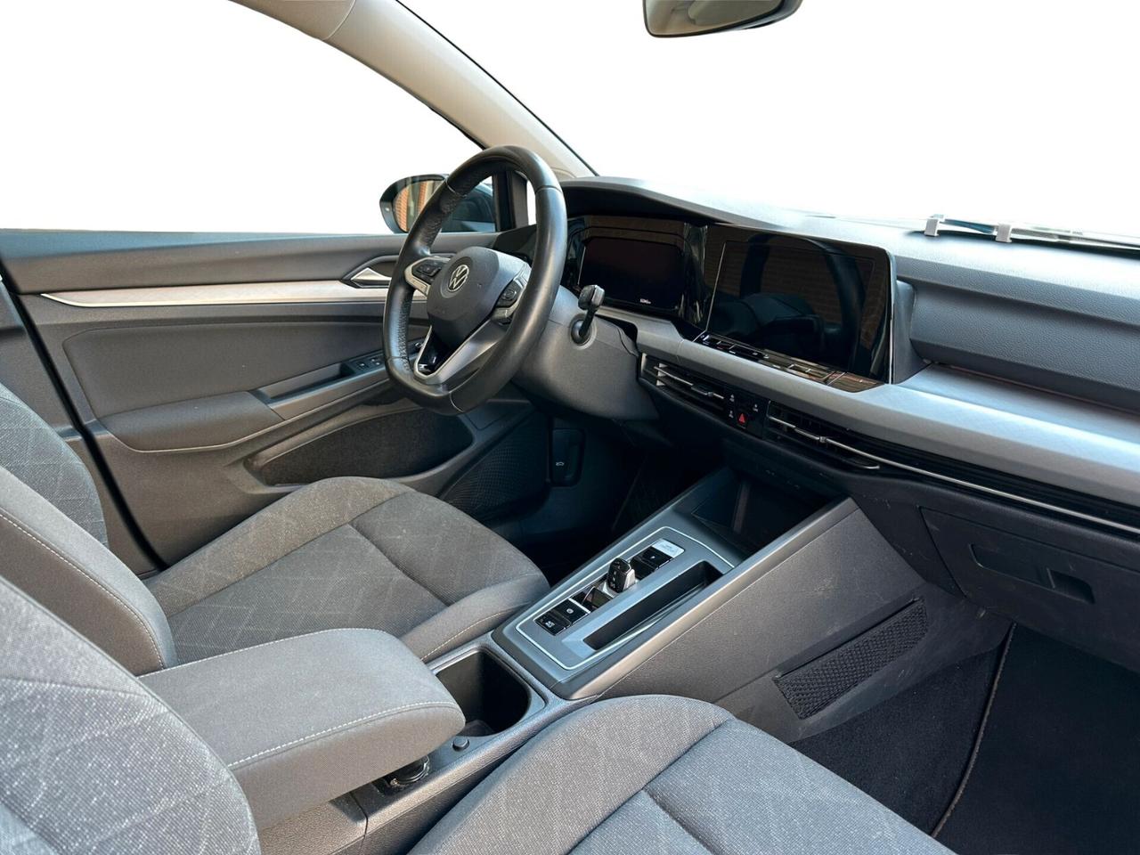 Volkswagen Golf 1.0 eTSI EVO DSG Life