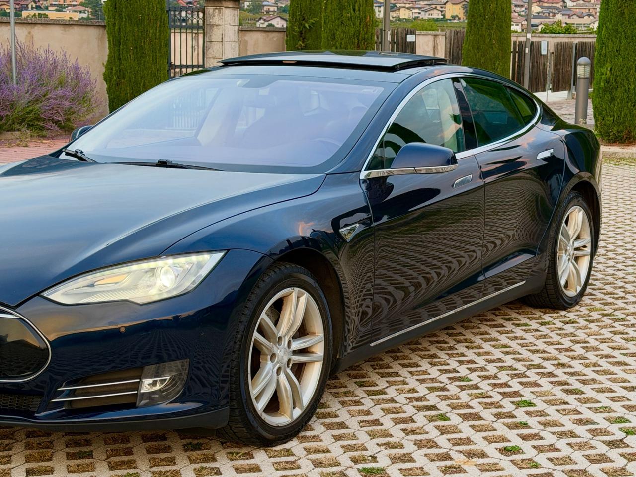 Tesla Model S P85,,RICARICA GRATIS A VITA SC01”