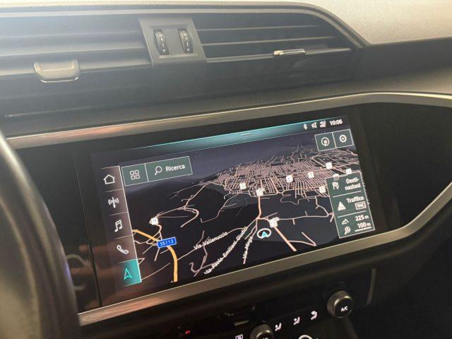 AUDI Q3 2.0 TDI 150 CV S tronic Business