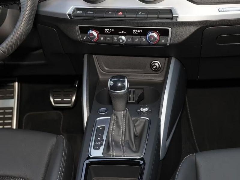 Audi Q2 Q2 35 TDI S tronic S line Edition Cockpit Camera Black Pack