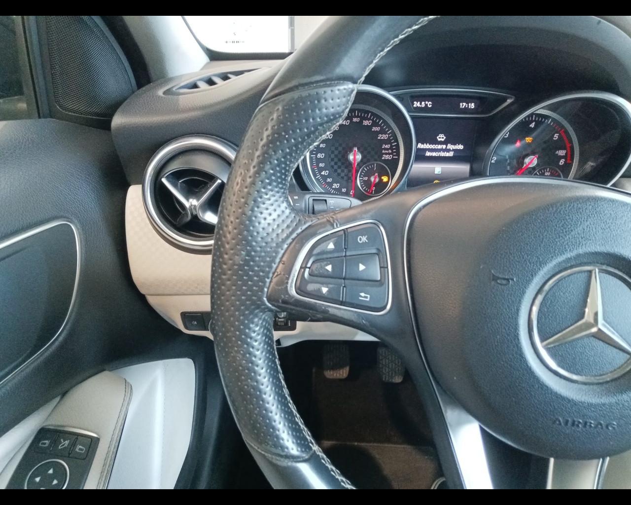 Mercedes-Benz Classe A - W176 - A 180 d Sport my16