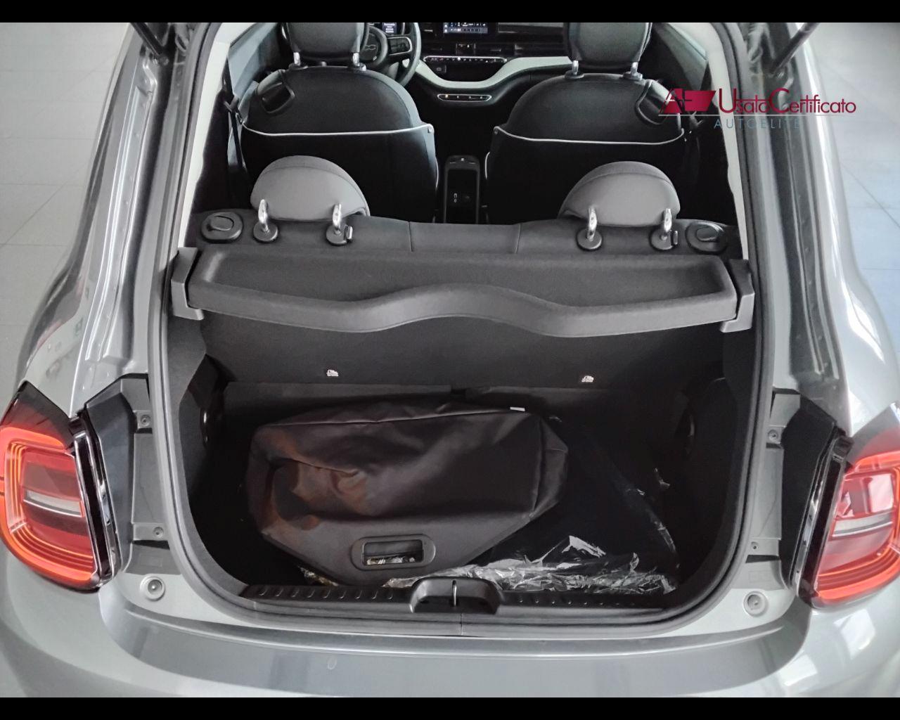 FIAT 500 (2020-->) - 500e Action Berlina 23,8 kWh 190KM