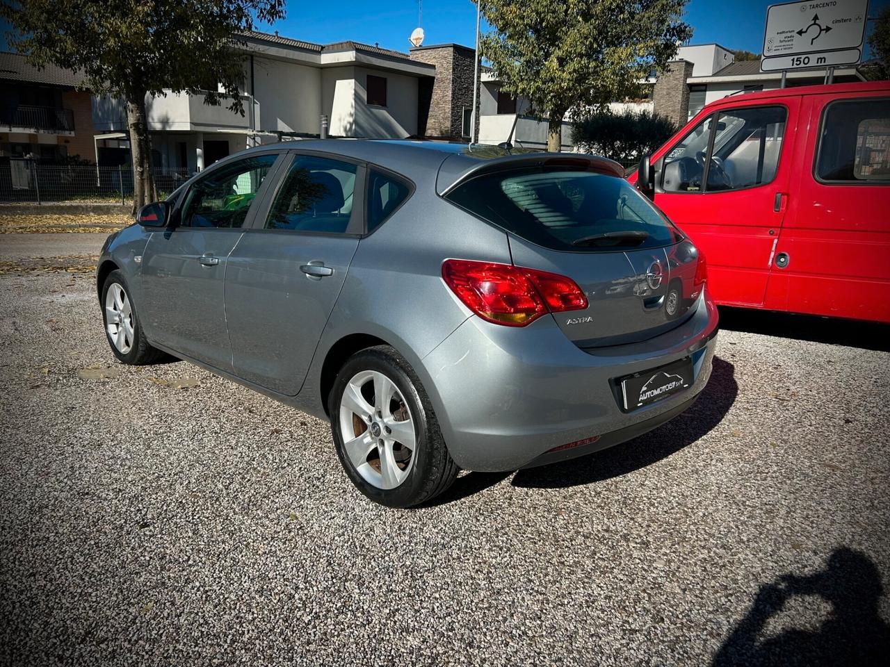 Opel Astra 1.7 CDTI 110CV 5 porte Elective