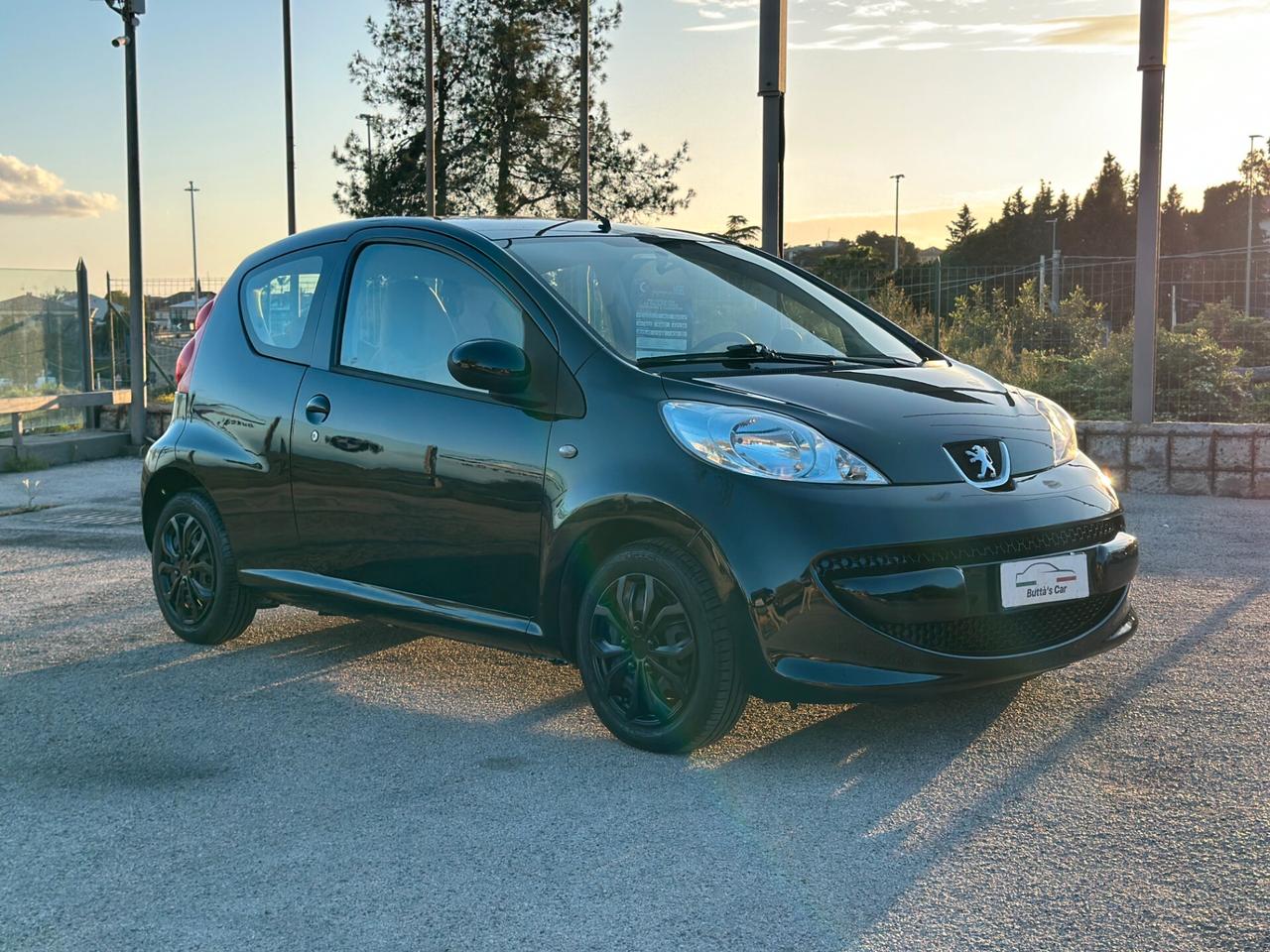 Peugeot 107 1.0 Benzina Automatica