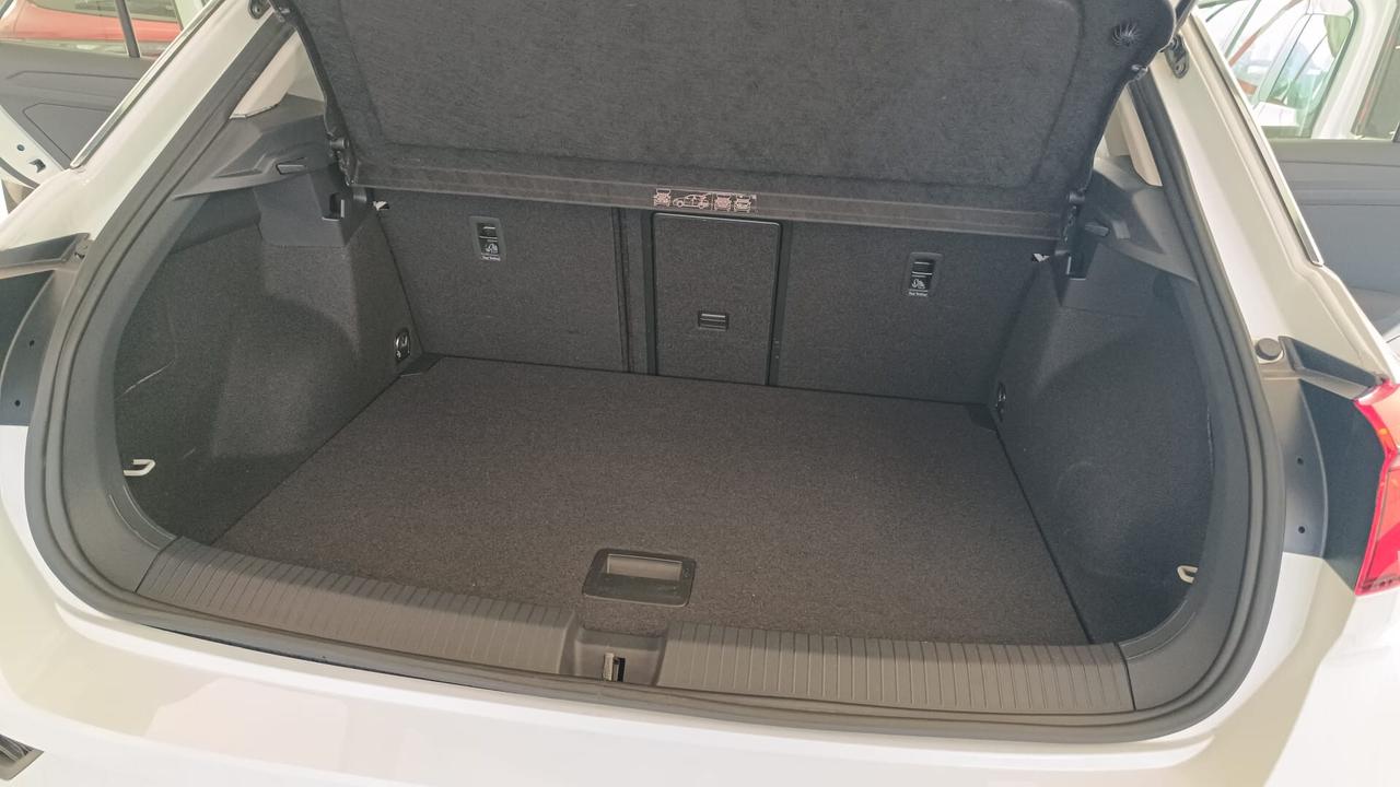 VOLKSWAGEN T-ROC 1.6 TDI 116CV DIESEL MANUALE 6 MARCE