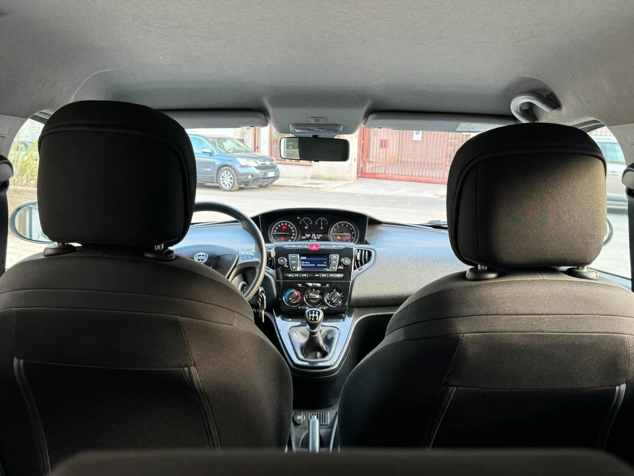 LANCIA YPSILON 1.2 BENZINA 69 CV. ELEFANTINO BLU PERFETTA