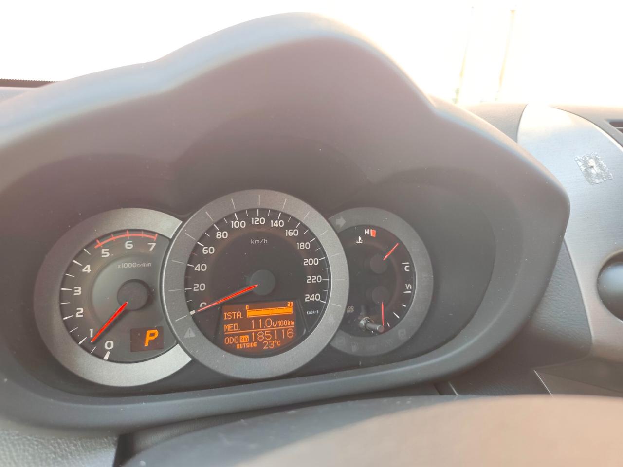 Toyota RAV4 4x4 automatico 2.2 D-Cat A/T 150 CV Luxury