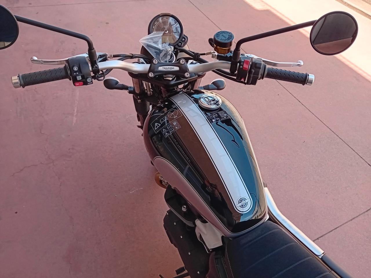 Triumph Scrambler 900 ICON EDITION