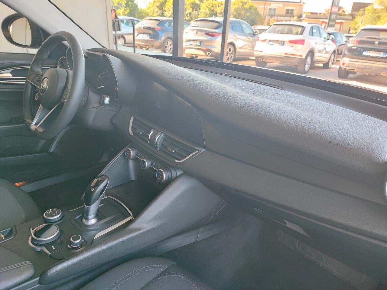 Alfa Romeo Giulia 2.2 Turbodiesel 136 CV AT8