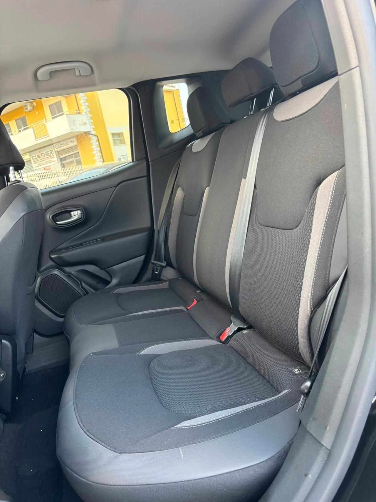 Jeep Renegade 1.6 Mjt 130 CV Longitude