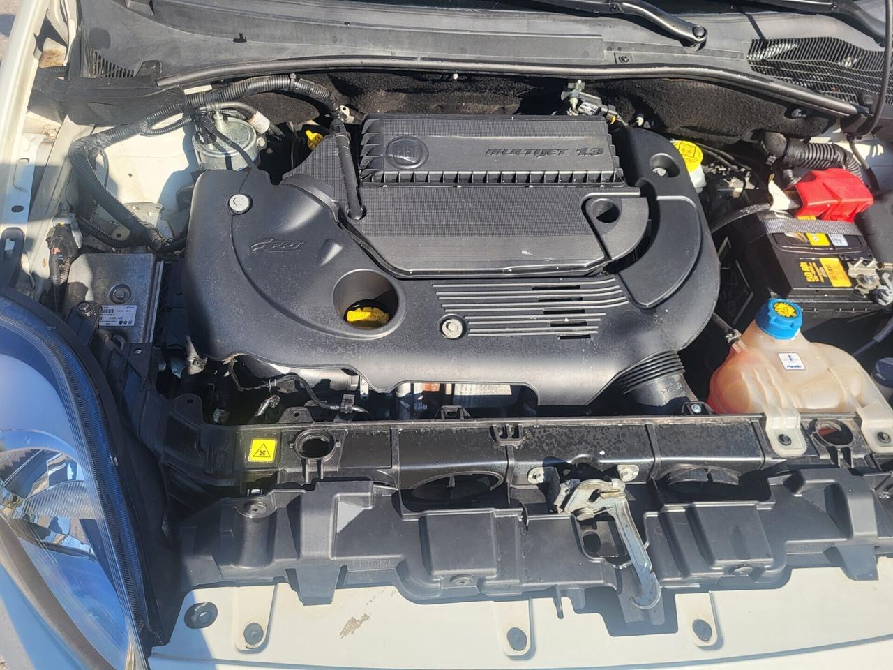 FIAT PUNTO EVO 1,3 Mjet-UNICO PROPR-4 REVISIONI