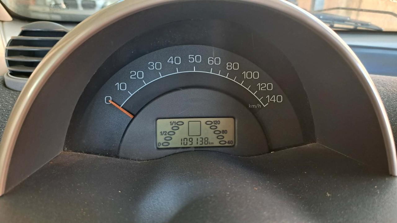 Smart ForTwo 700 coupé pure (45 kW)