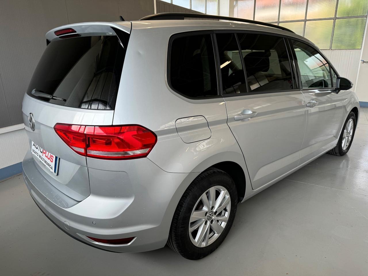 Volkswagen Touran 2.0 TDI 115 CV DSG Business Navi