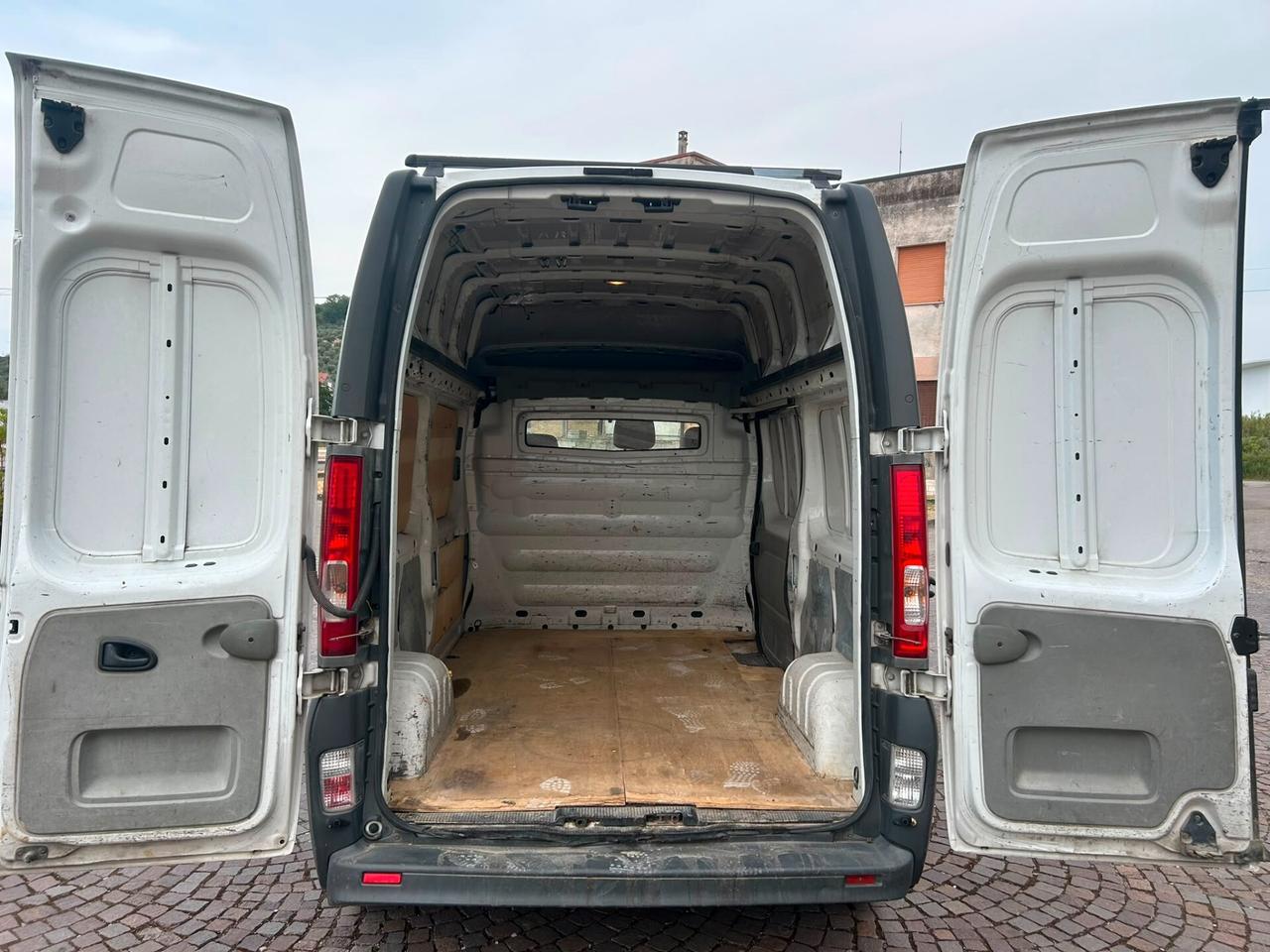 Opel Vivaro 27 2.0 CDTI 120CV PC-TN Furgone