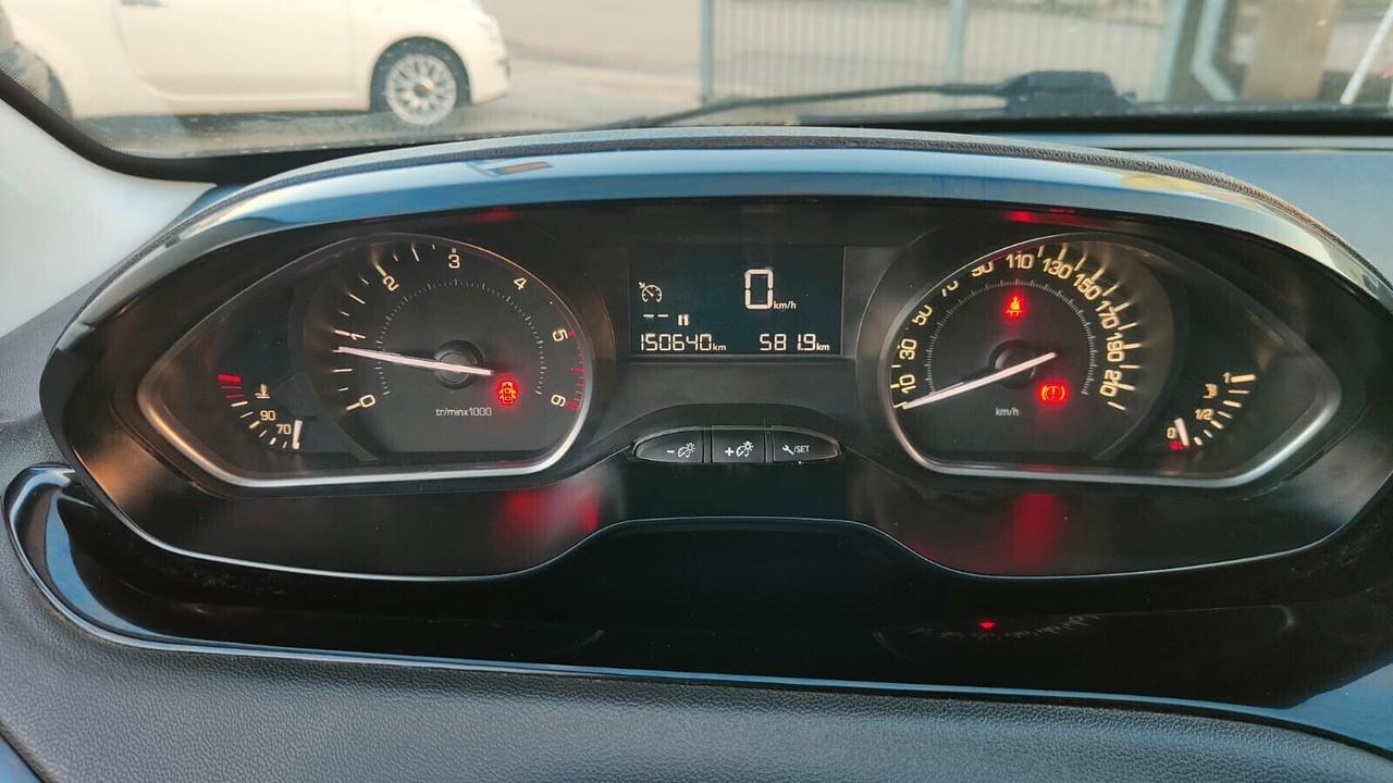 Peugeot 208 BlueHDi 75 5 porte Touch