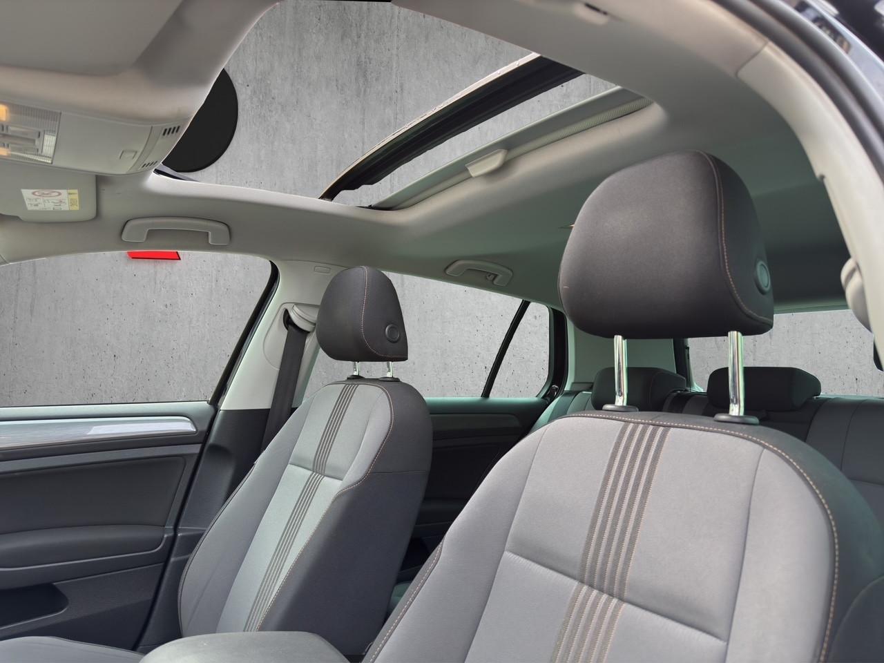 Volkswagen Golf 1.6 TDI 110 CV 5p. Sport Edition R LINE