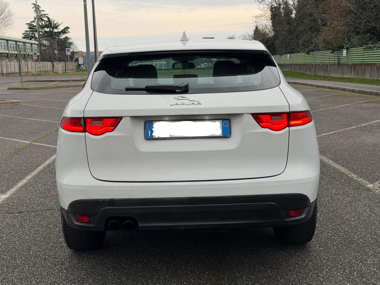 Jaguar F-Pace 2.0 D 180 CV CATENA RUMOROSA !
