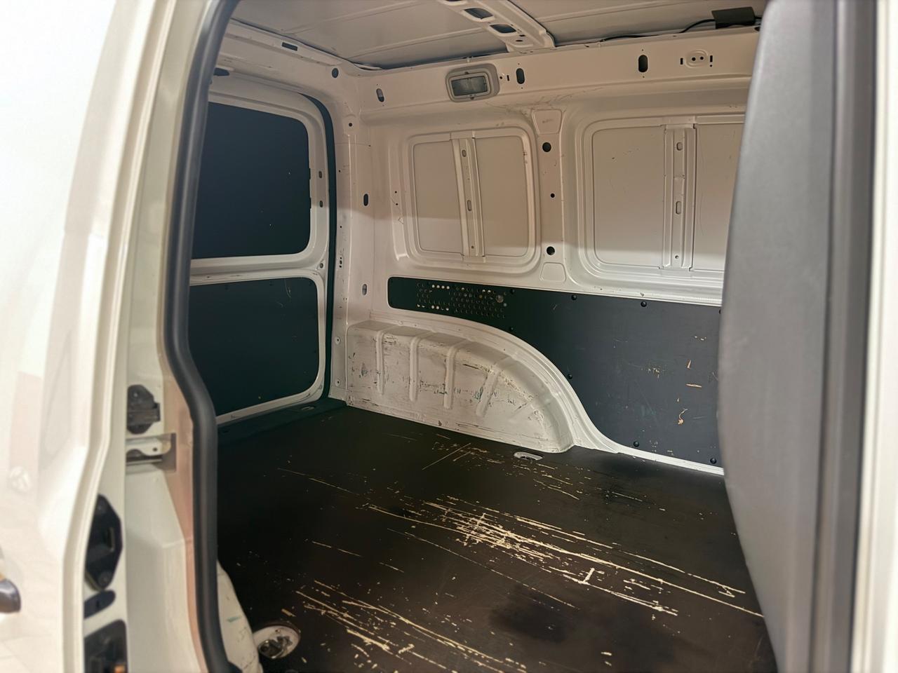 Volkswagen Caddy 2.0 TDI 102 Cv Business Van
