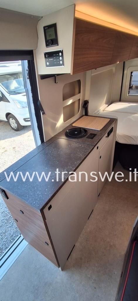 Bürstner Papilon PC 6.0 van con letto matrimoniale in coda