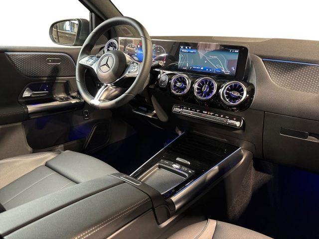 MERCEDES-BENZ B 180 d Automatic Street Edition
