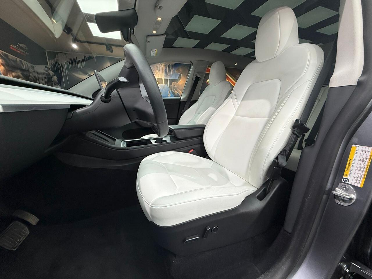 Tesla Model Y RWD (014)