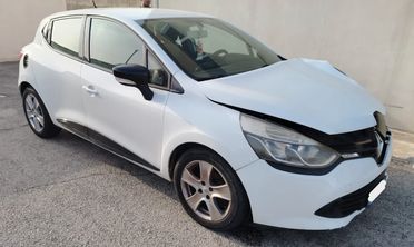 Renault Clio 1.5 dCi SINISTRATA