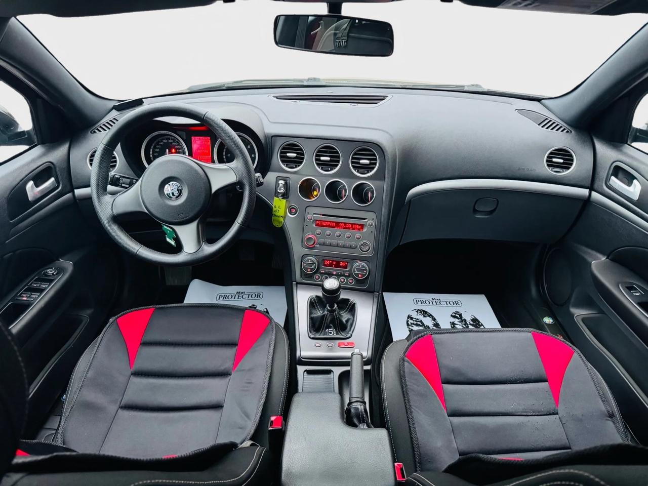 Alfa Romeo 159 2.0 JTDm 2012 tenuta da amatore