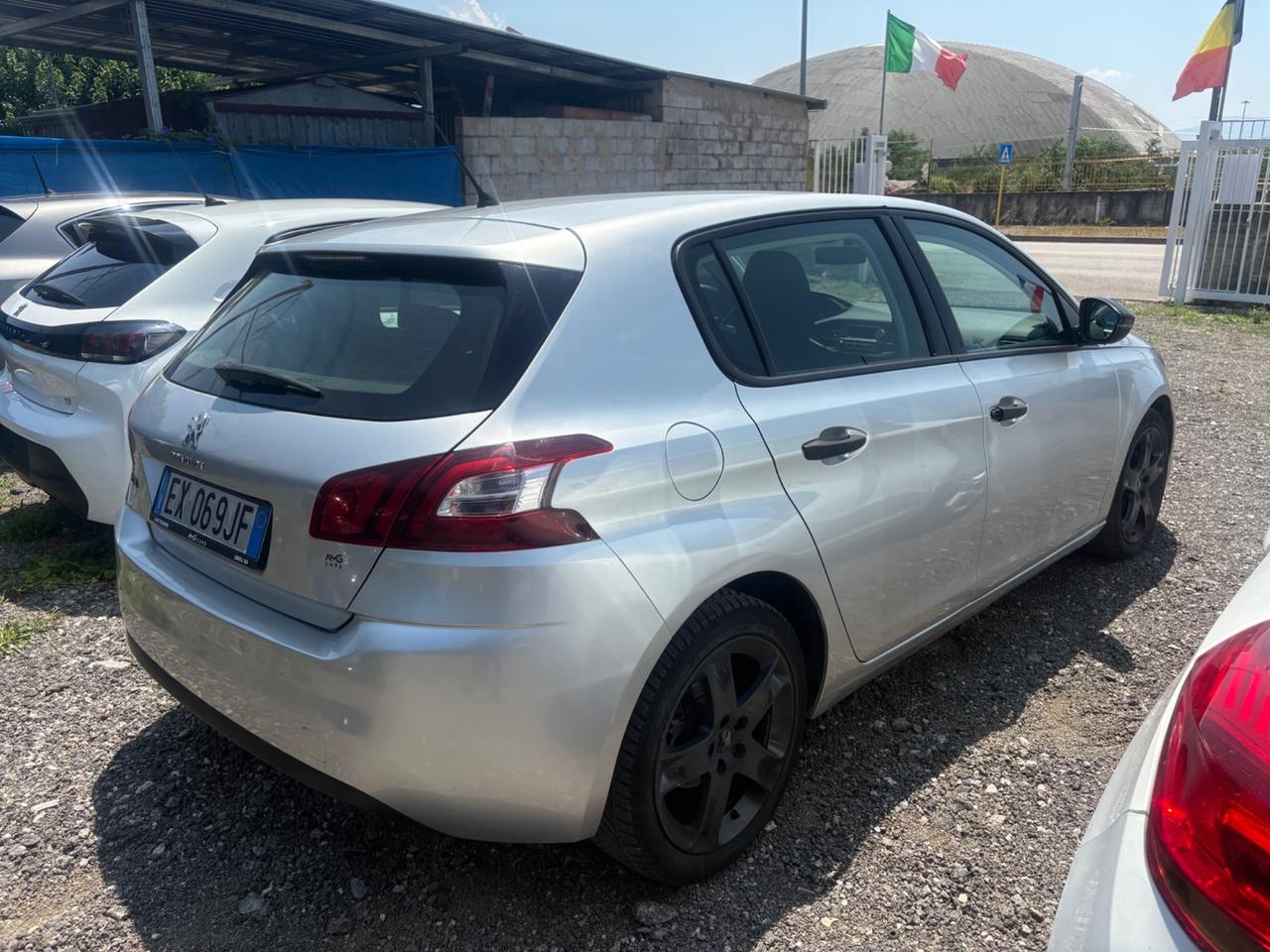 Peugeot 308 1.2 VTi 82 CV Access