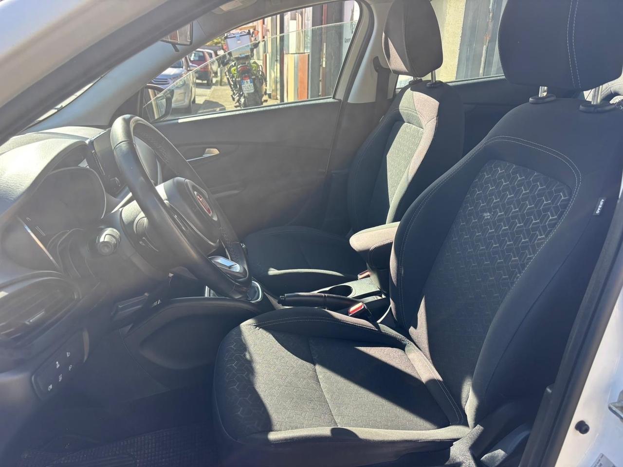 Fiat Tipo 1.6 Mjt S&S 5 porte Cross
