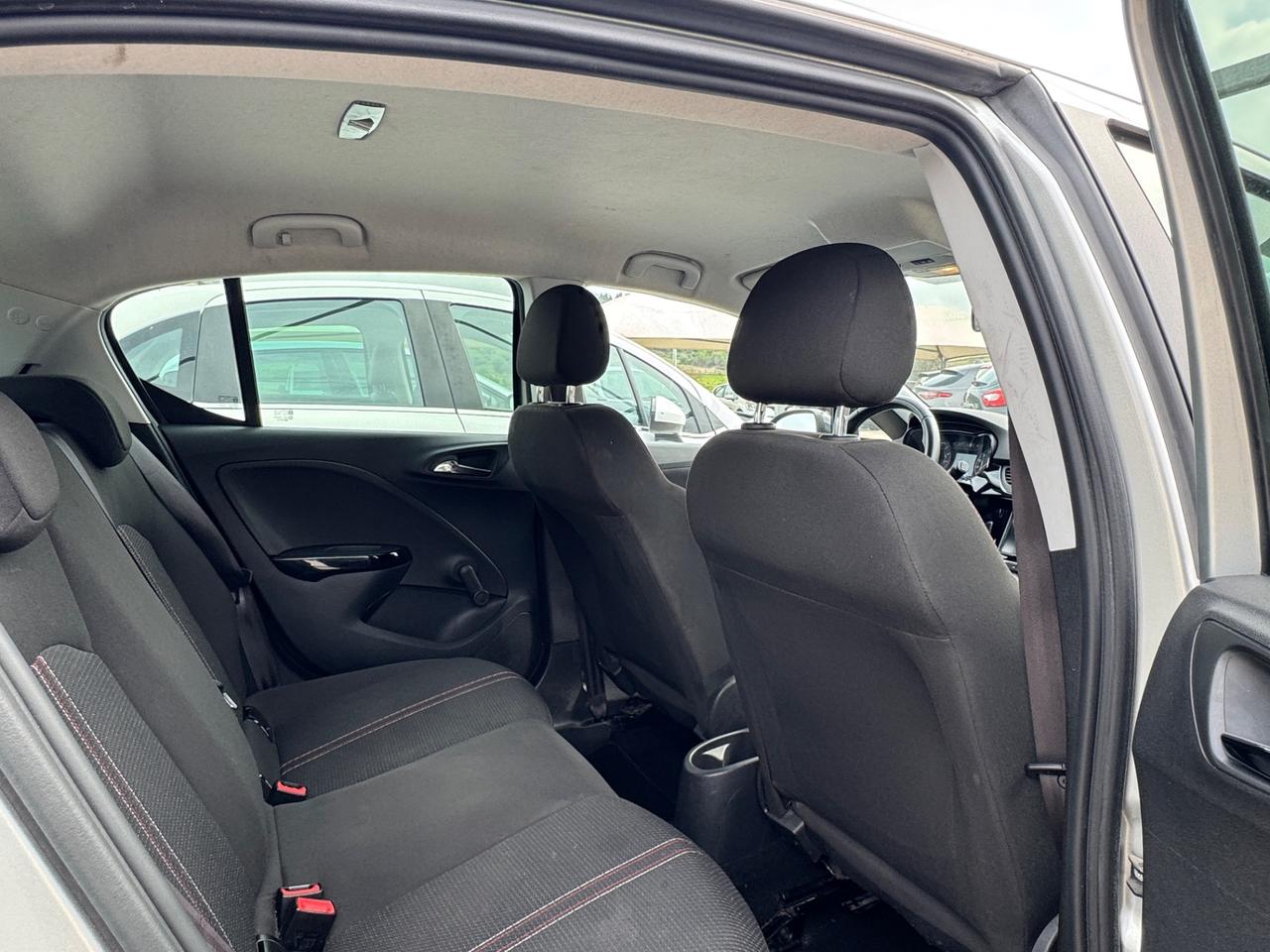 Opel Corsa 1.2 5 porte