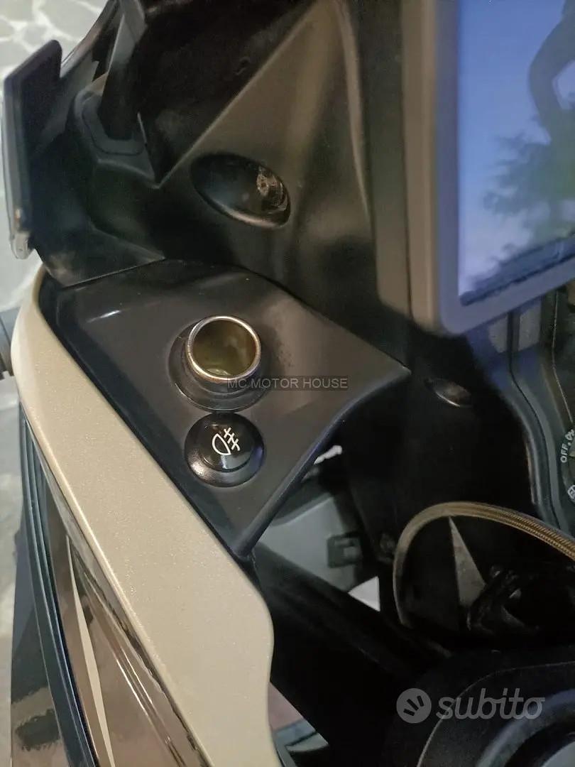 Ktm 1050 super adventure +0maggi0 casco+ permute