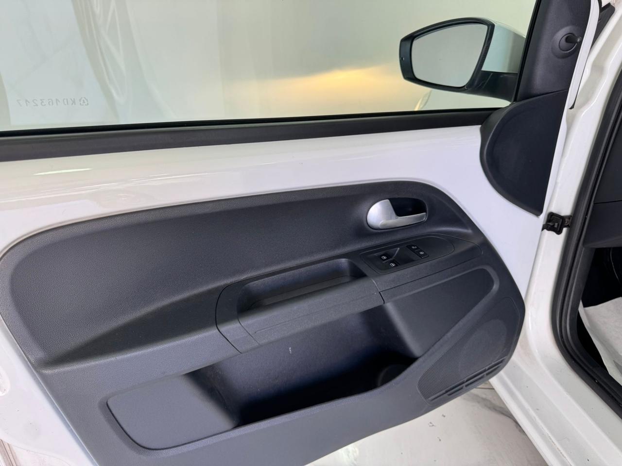 Volkswagen up! 1.0 5p. eco high .NO VINCOLO FINANZIAMENTO-2019