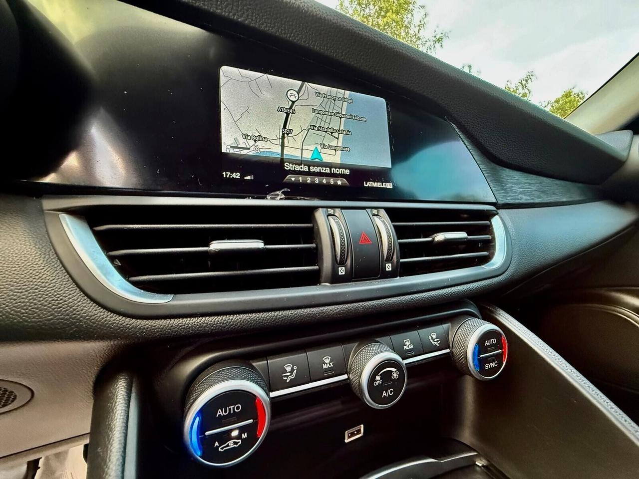 ALFA ROMEO GIULIA 2.2 160 CV AT8 SUPER UNI PROPRIETARIO