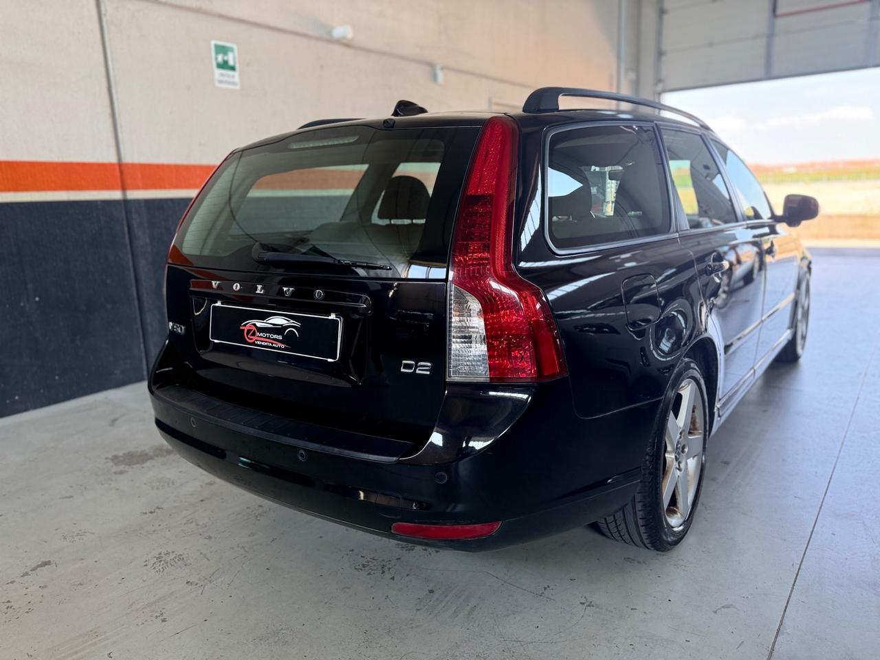 Volvo V50 D2 POLAR NEOPATENTATI