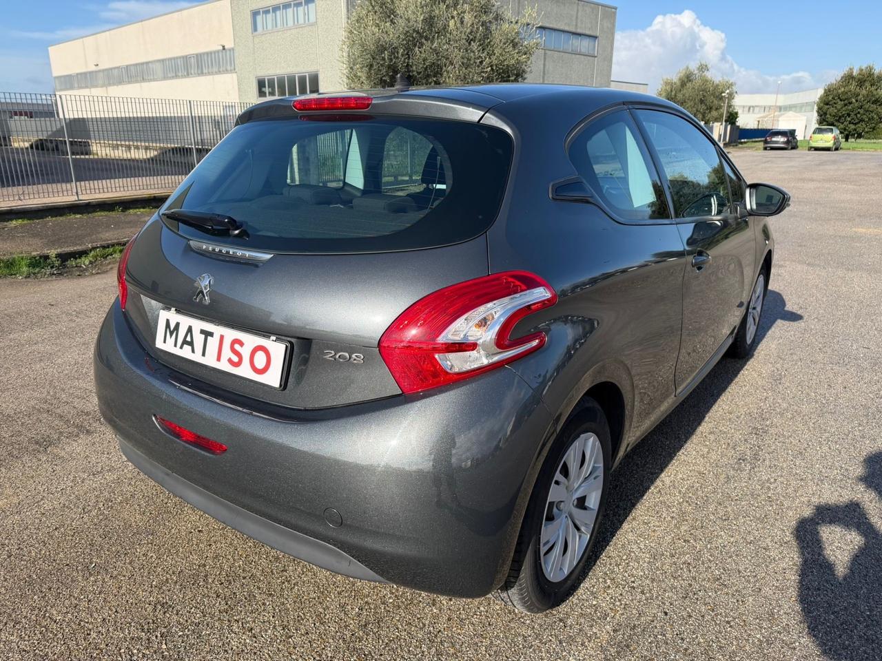Peugeot 208 1.2 benzina. 12 mesi di garanzia