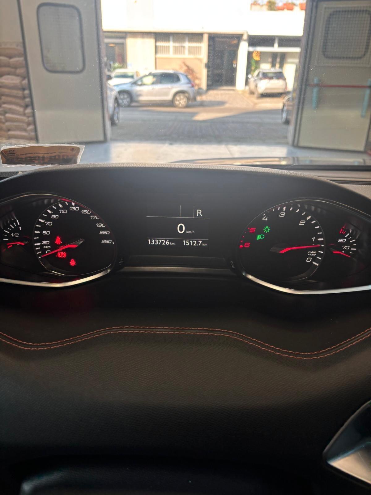 Peugeot 308 BlueHDi 120 S&S EAT6 GT Line