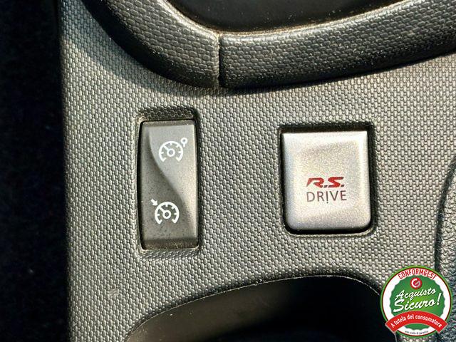 RENAULT Clio 1.6 T 200CV EDC R.S.