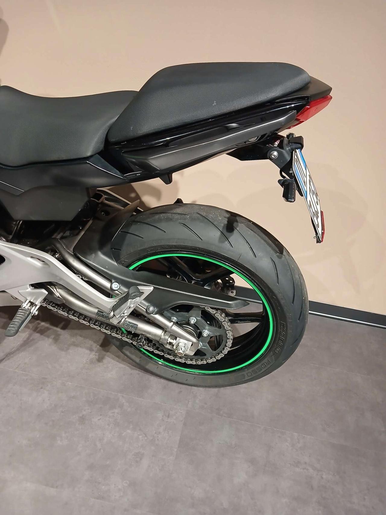 Kawasaki ER 6N