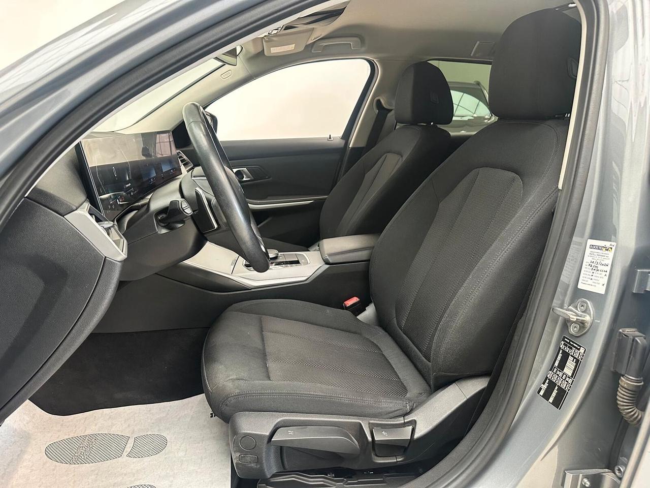 BMW 318 d Serie 3 Touring mhev 48V auto IVA ESPOSTA