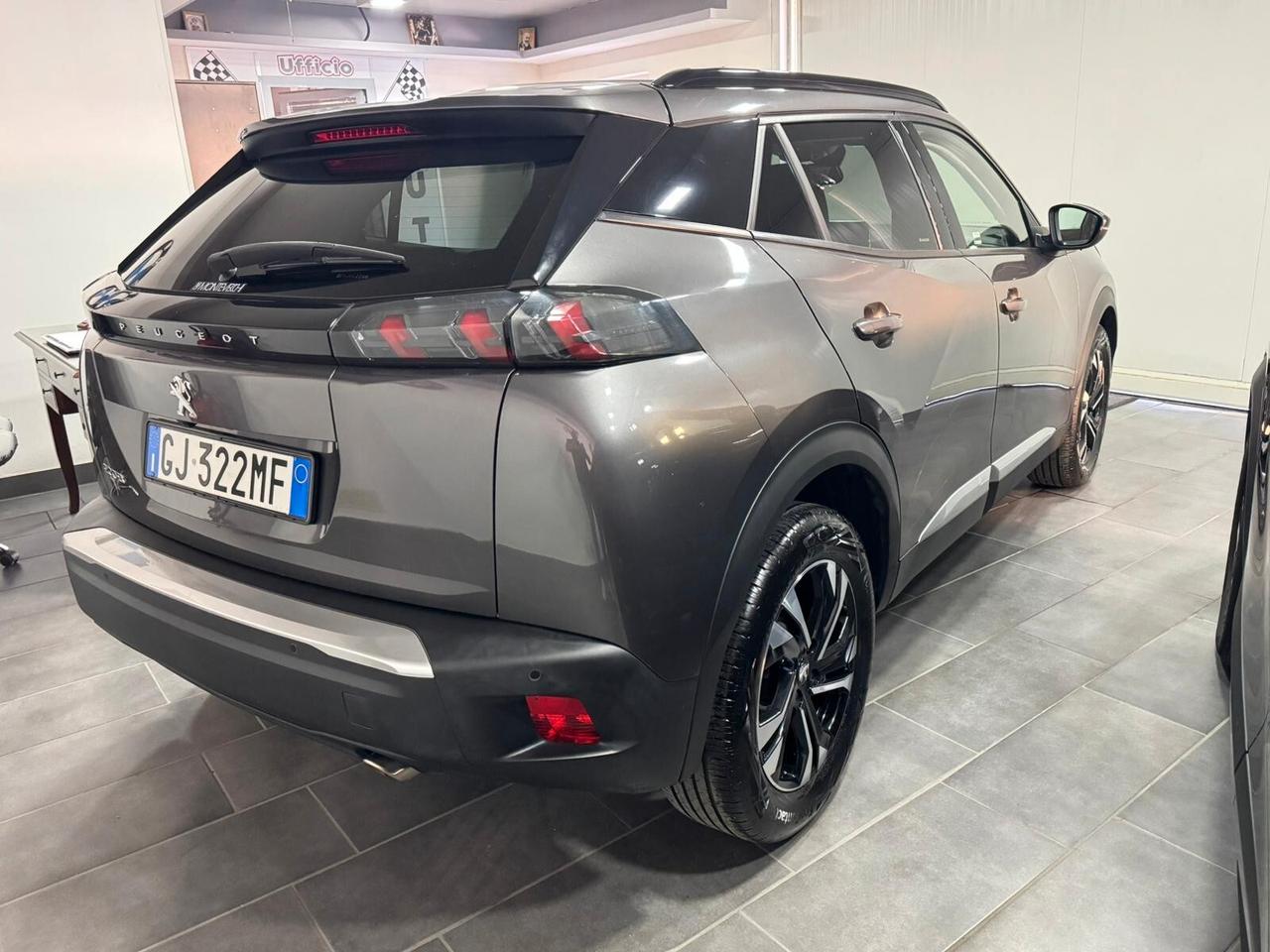 Peugeot 2008 BlueHDi 130 S&S EAT8 GT Pack Veglia l'i-cockpit 3D