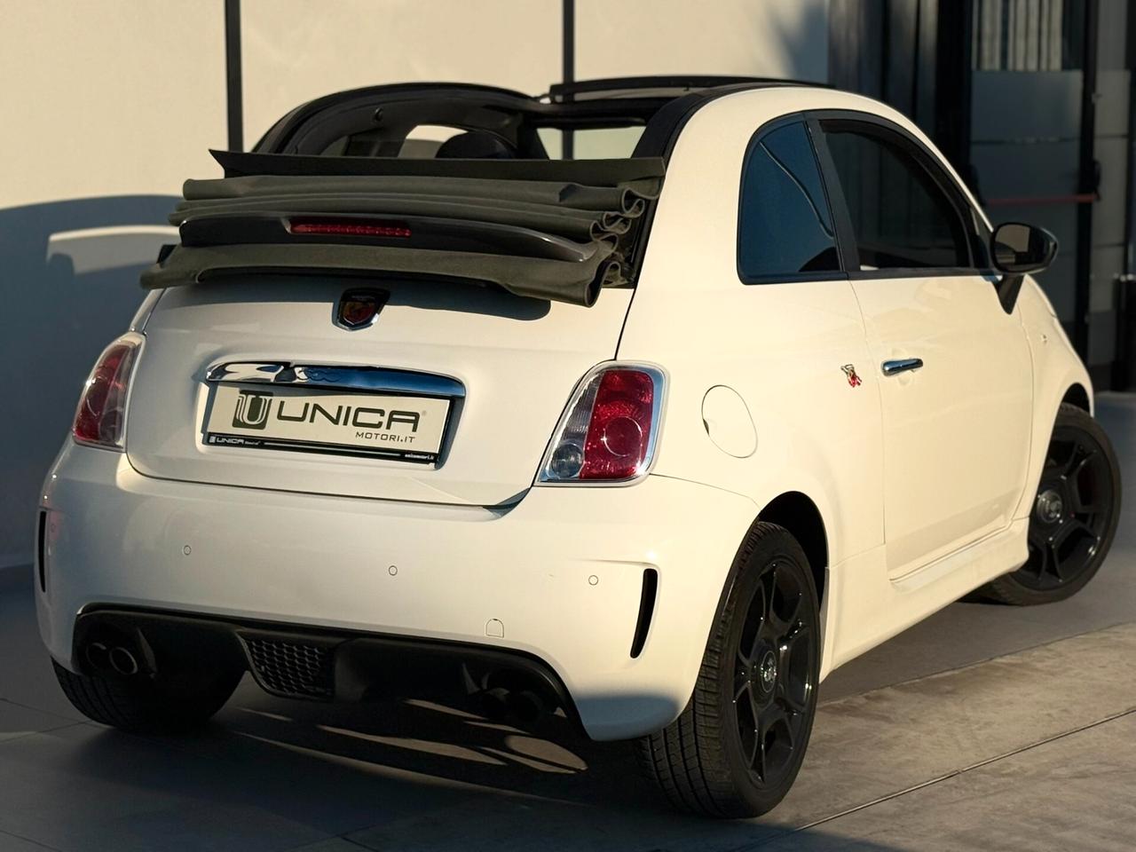 Abarth 500 C 1.4 Turbo T-Jet