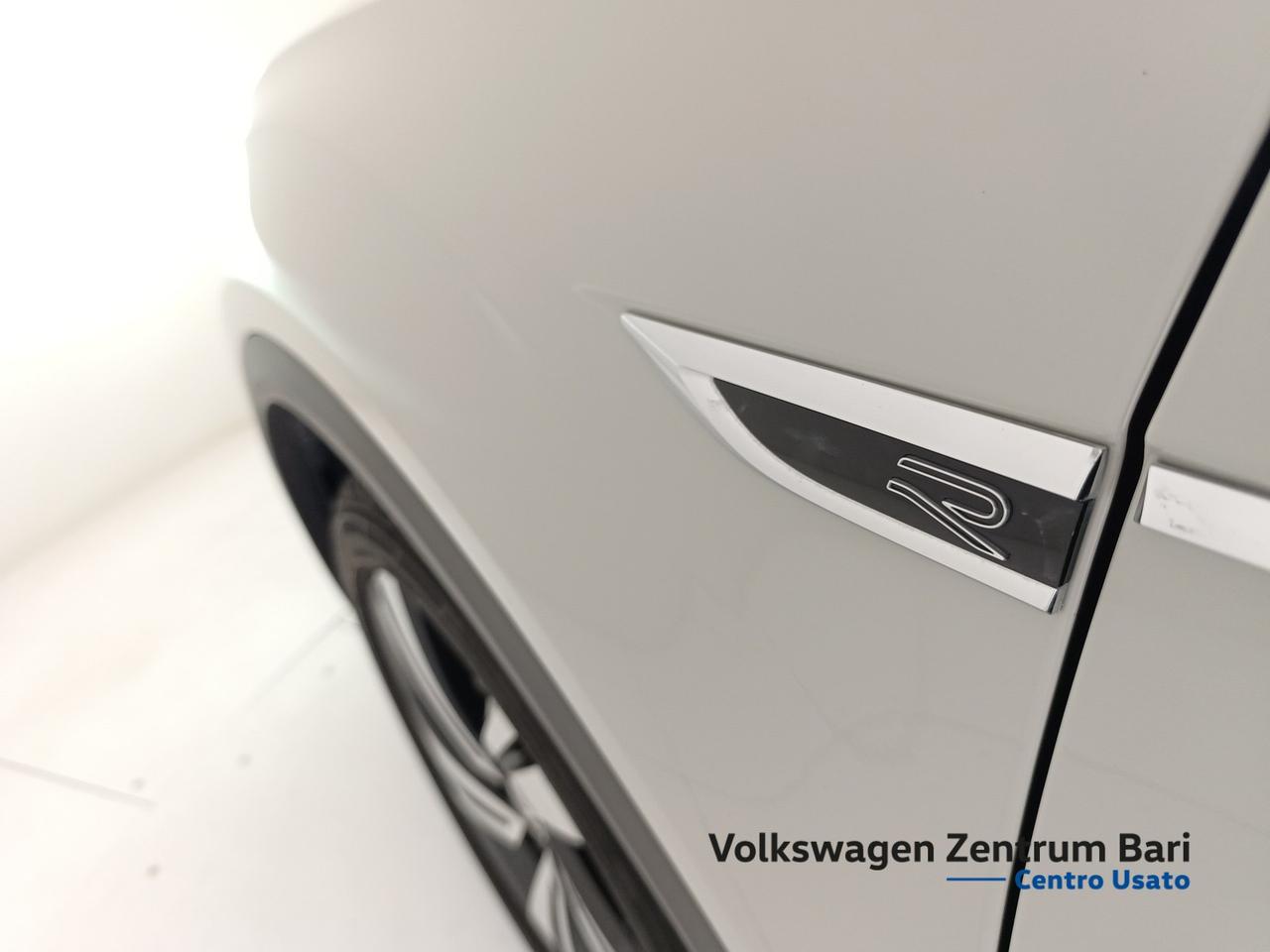 Volkswagen T-Roc 1.0 tsi r-line 110cv